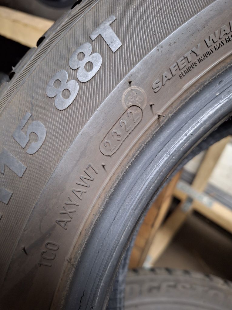 Opony zimowe Kumho WinterCraft WP52, 195/60/15, 2022 rok.