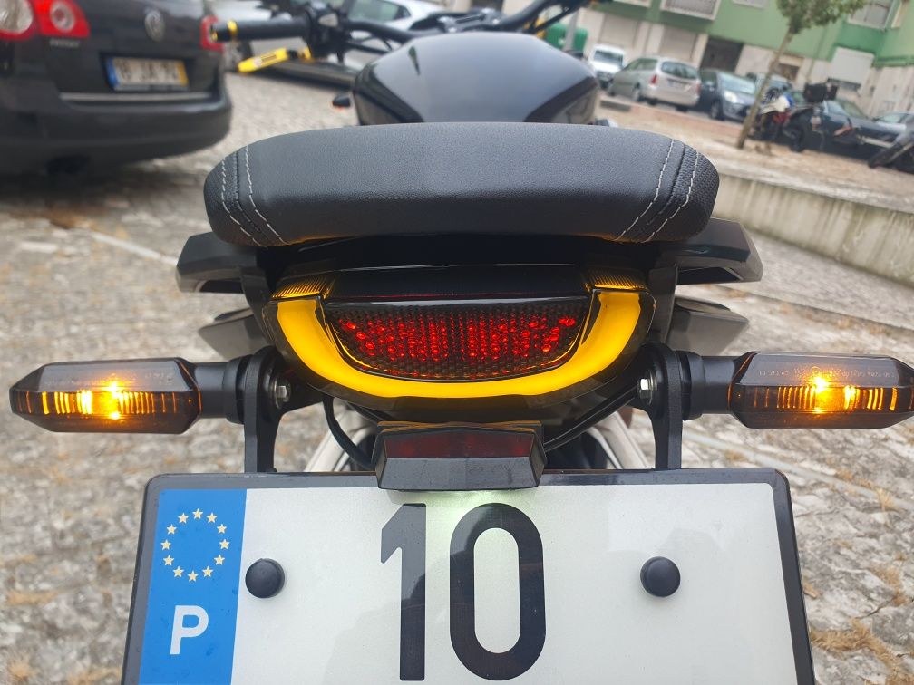 Honda cb650r 2019
