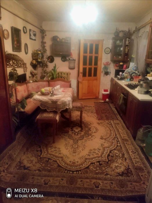 Сдам комнату  в доме, м. Киевская 10 мин. пешком