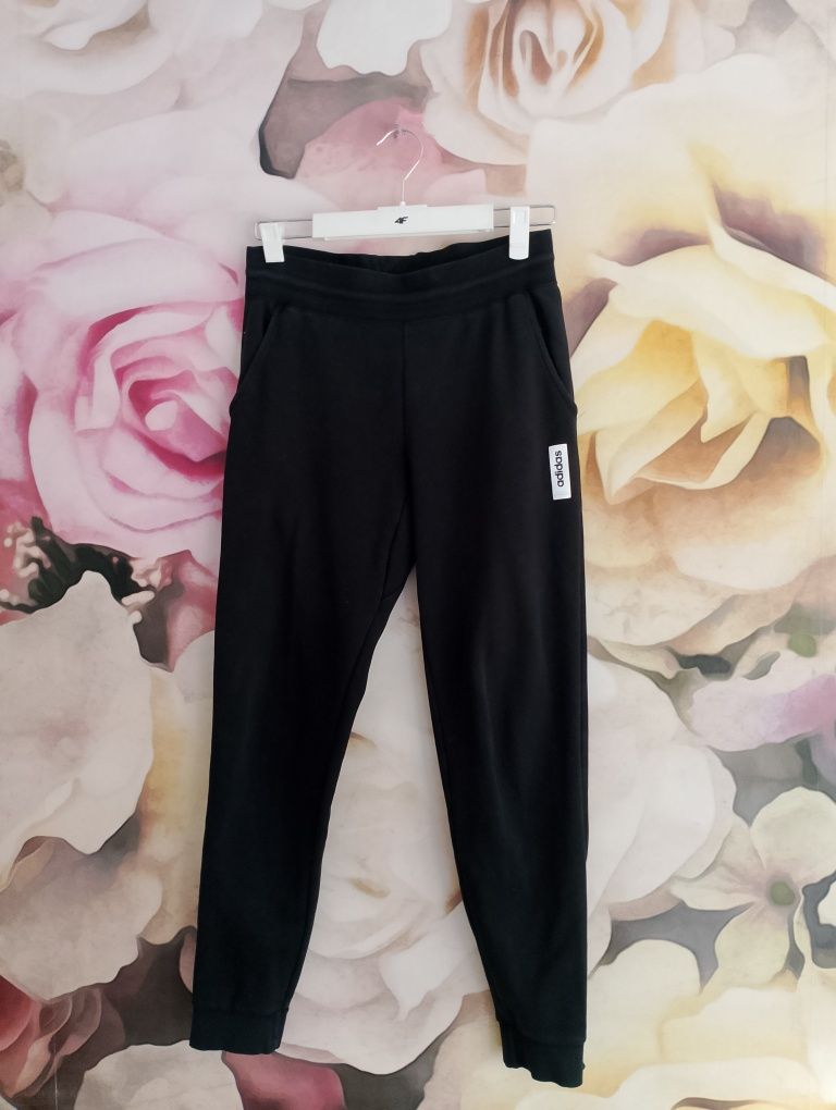 Spodnie dresowe Adidas dresy męskie chłopięce XS S czarne