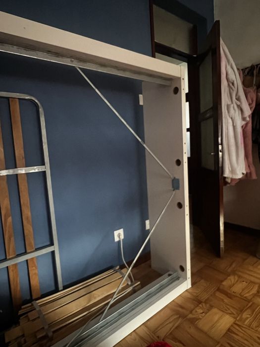 Estrutura de cama MALM