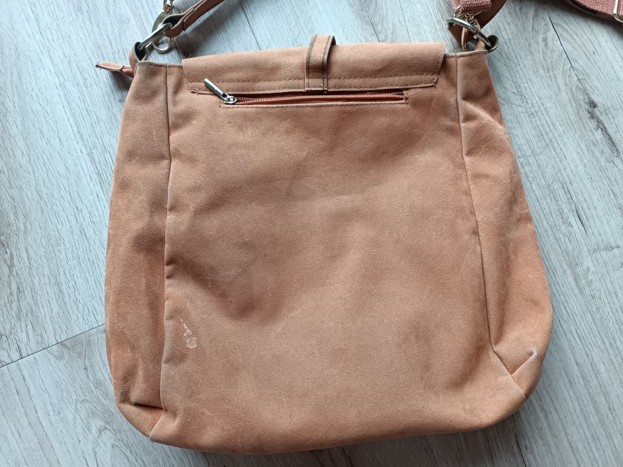 Torba Cassi brązowa camel karmelowa, chyba skóra/zamsz?