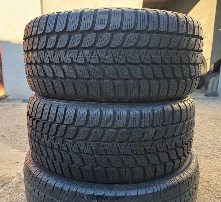 Зимові шини 245 45 R17 Bridgestone