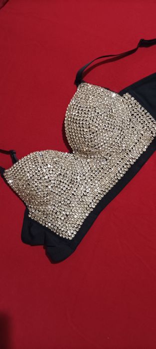 Продам корсет, камни все пришитые . В носке не был, не подошёл размер