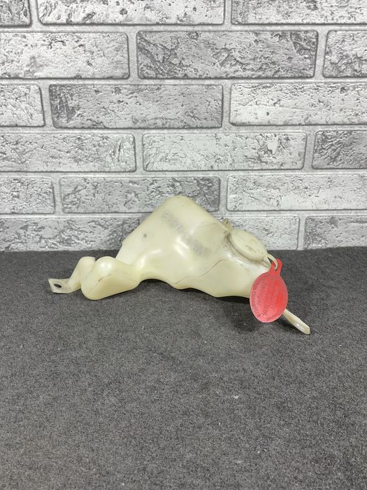 Бачок омивача інтенсиву BMW E39 Код:1048