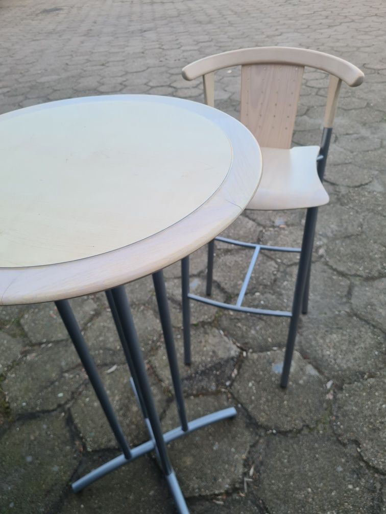Zestaw barowy, stoliki i krzesła