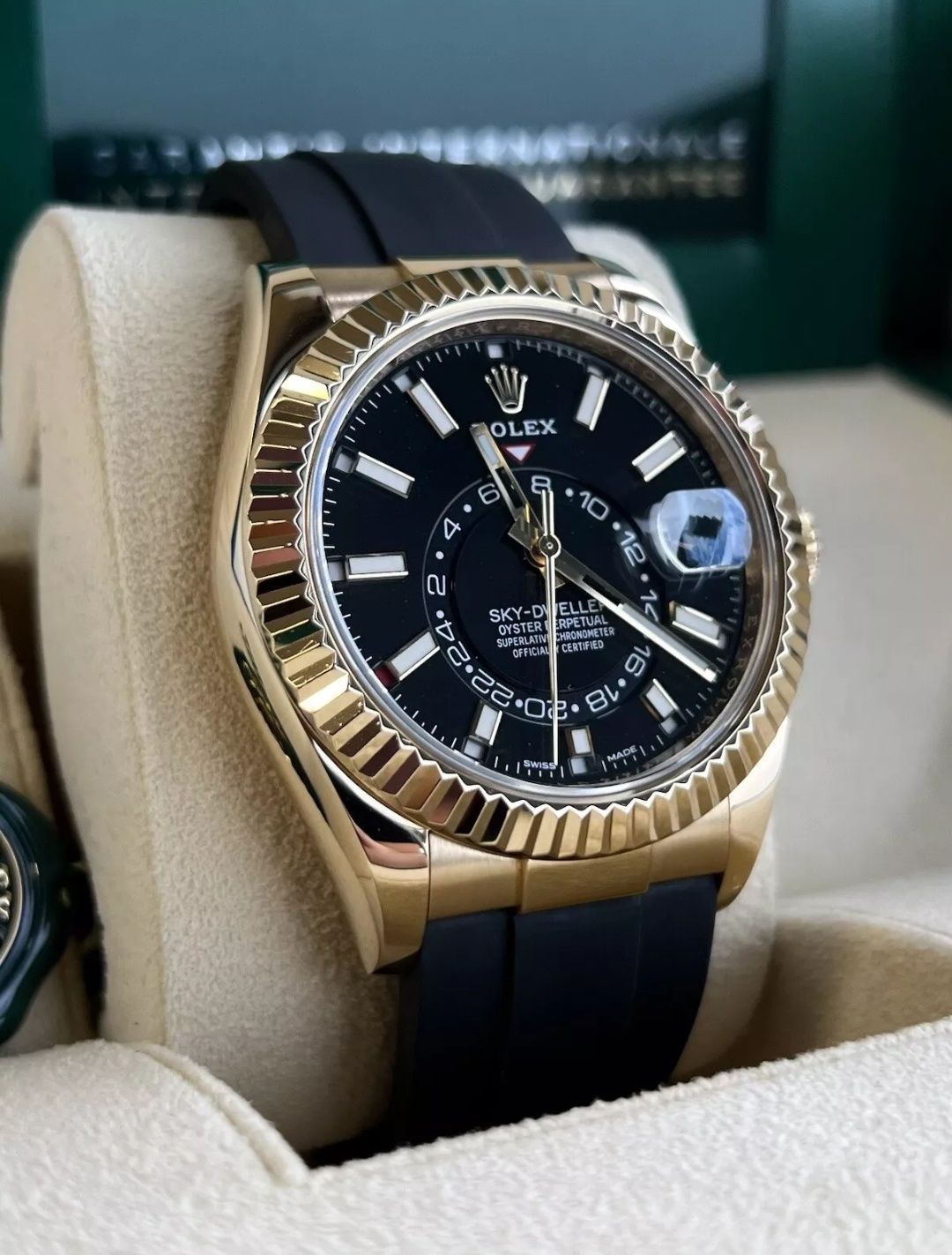 Rolex SkyDweller 42mm Zólte Zloto 2020