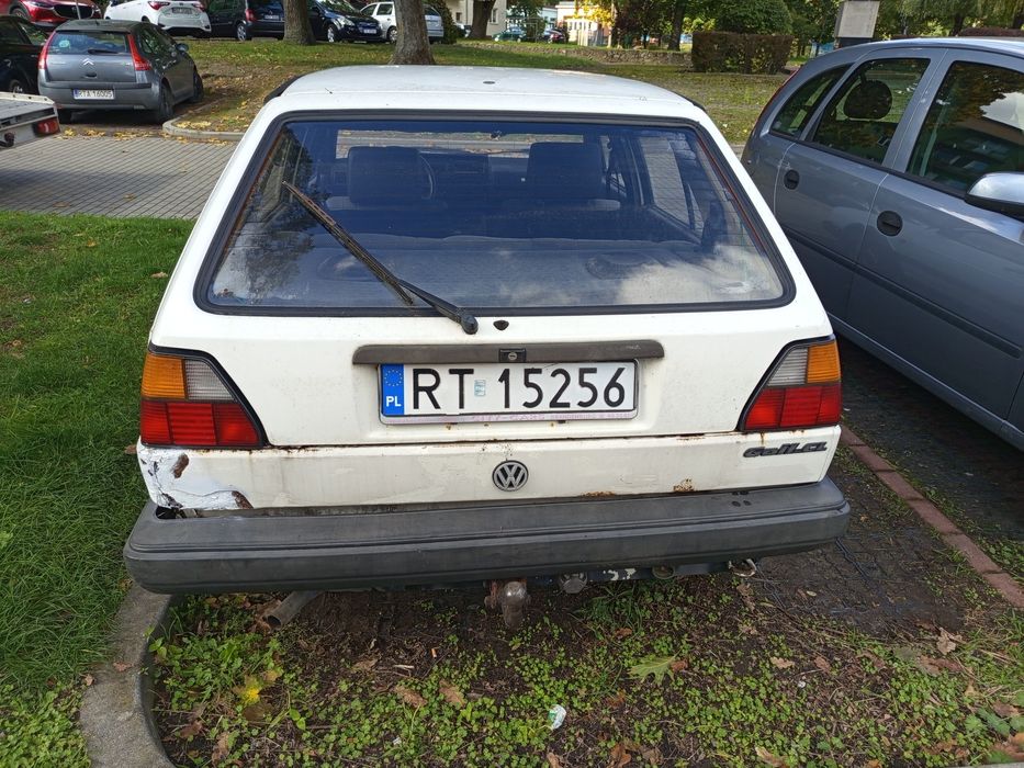 Volkswagen Golf 2 1.3 Benzyna 1990 Rok 
Oc na rok