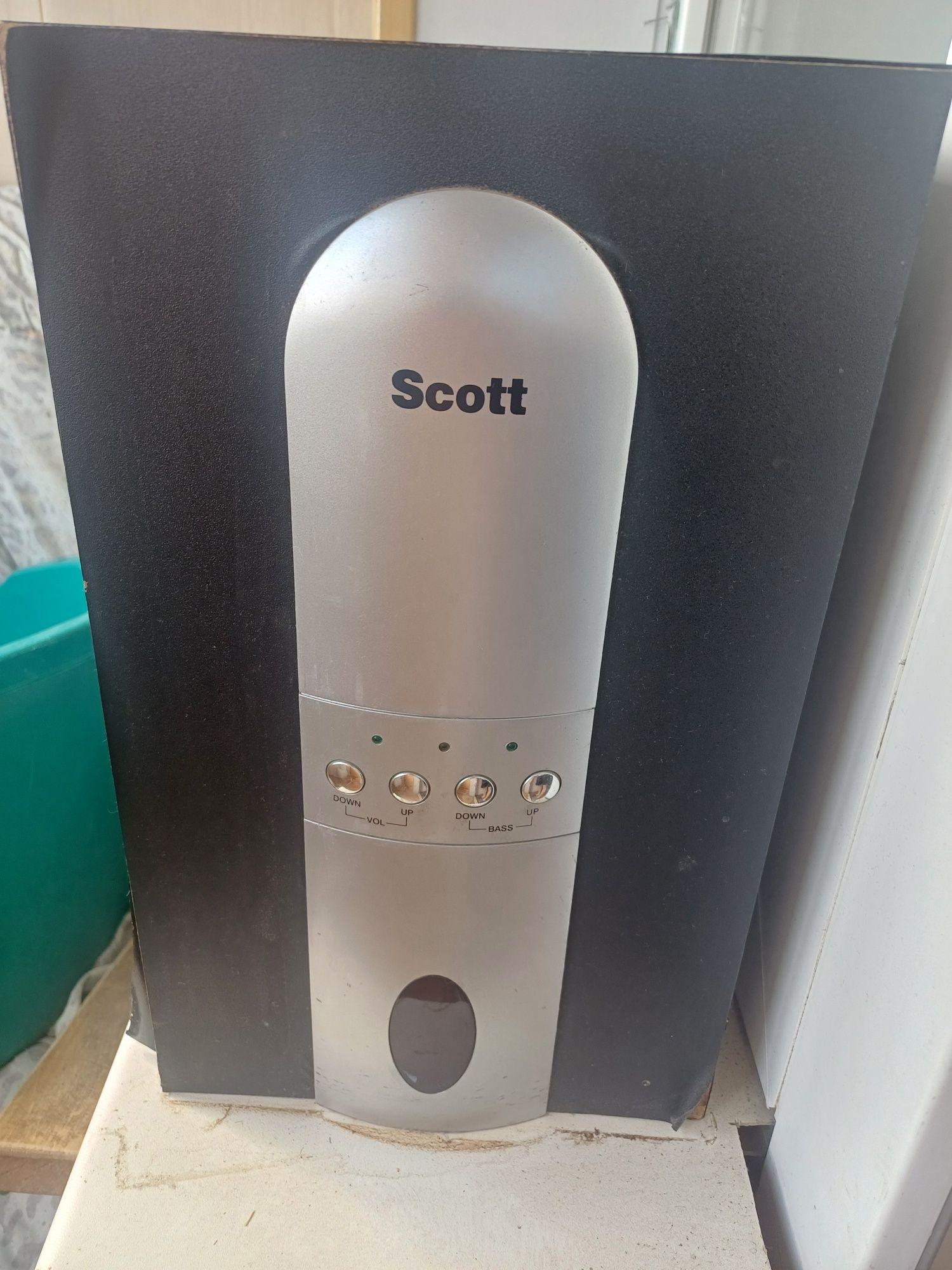 Саббуфер та 5 колонок scott