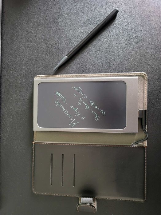 Memomate 3-in-1 E-Writer Tablet Power Bank & Wireless Charger