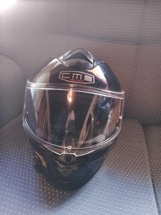 Capacete muito bom estado a venda, não aceito MB Way..!