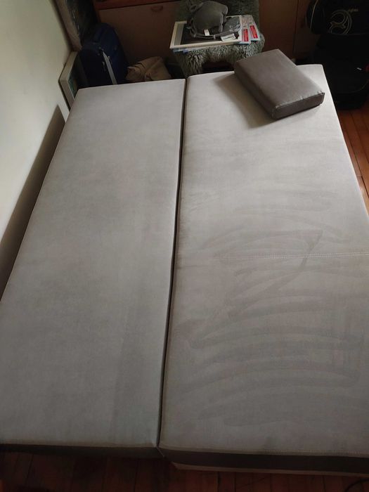 Łóżko rozkladane w dobrym stanie