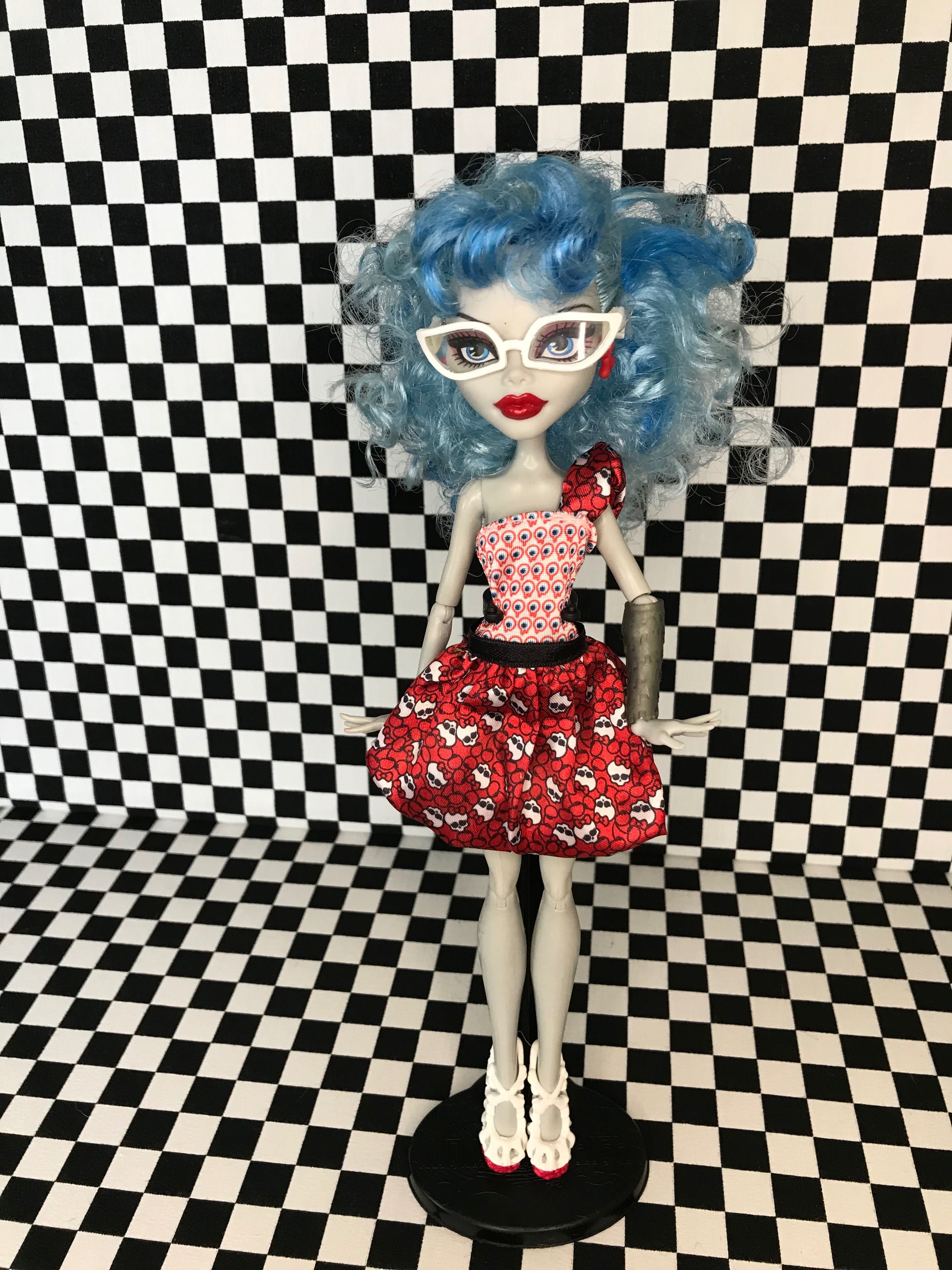 Monster High Монстер Хай Гулия Йелпс Смертельный горошек