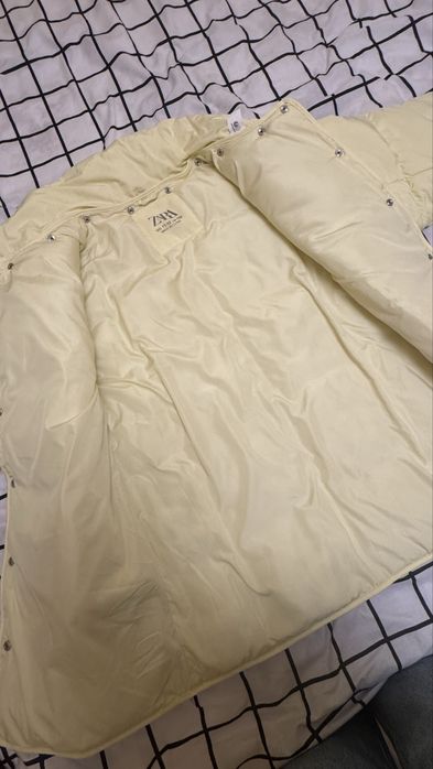 Стьобана курточка зимова zara