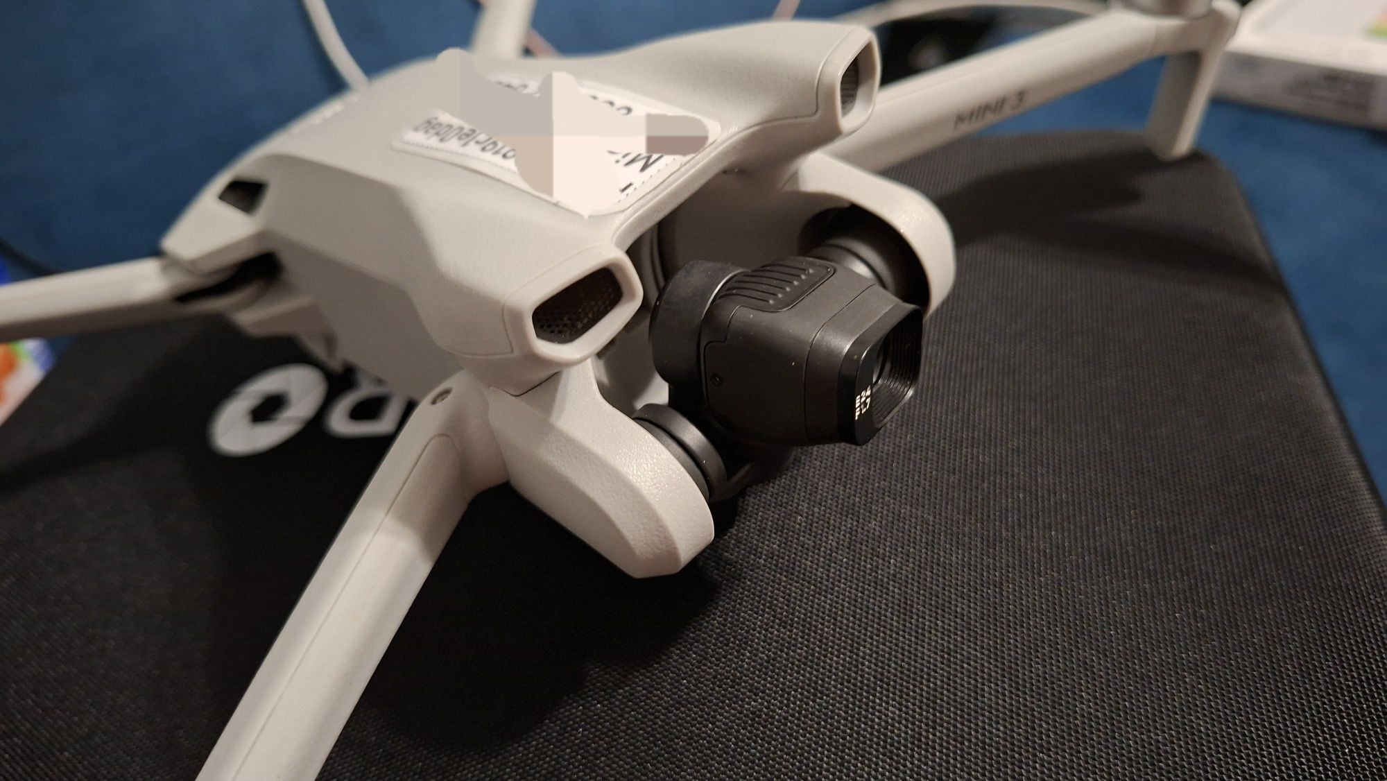 Dron Dji Mini 3 FMC, dwie torby, karta pamięci i dodatki