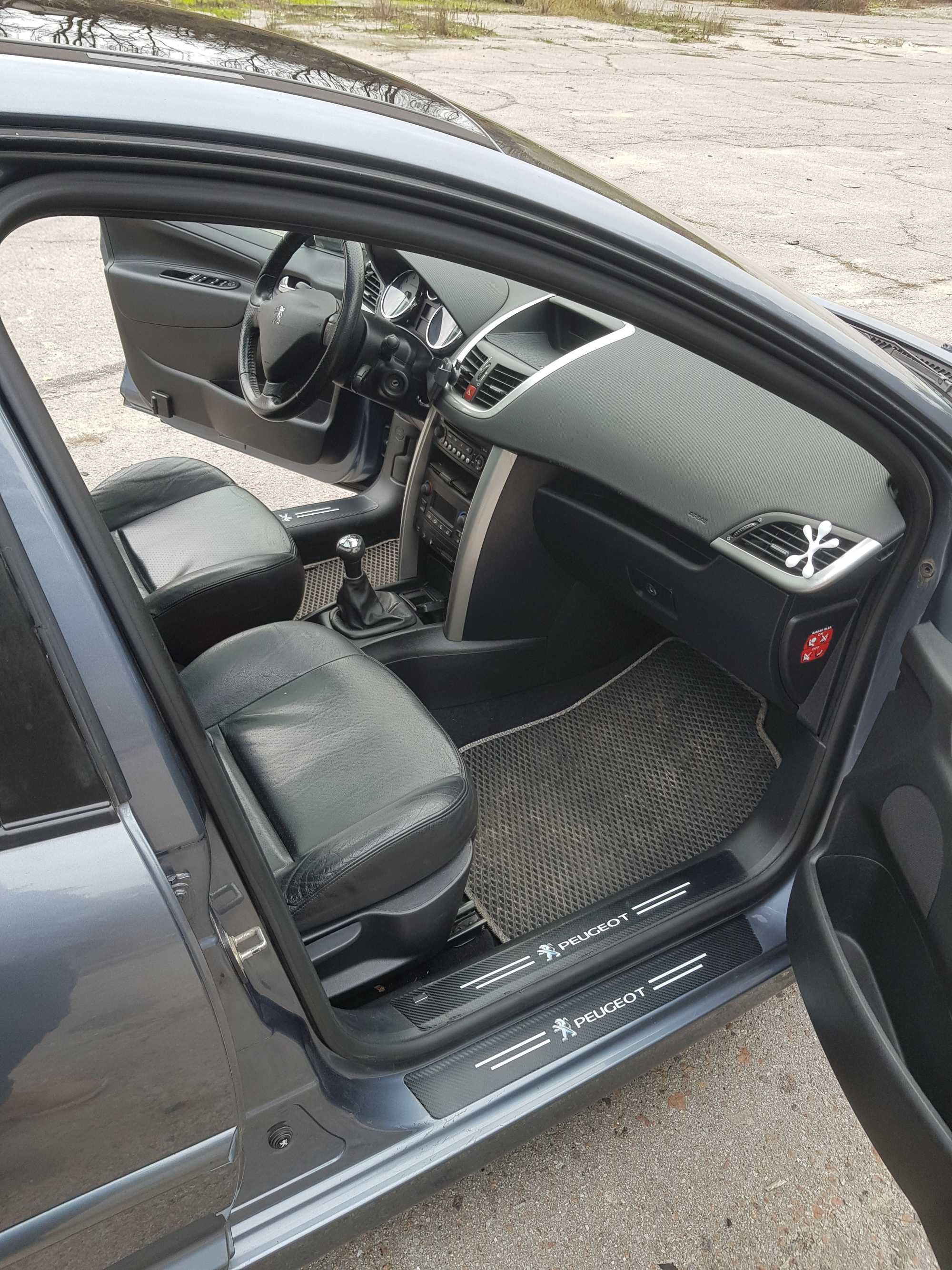 Продам гарне авто Peugeot 207 2007 року.