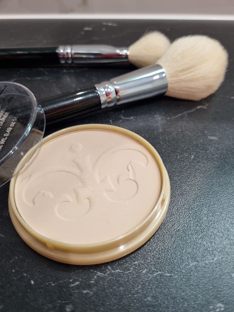 Rimmel Stay Matte - puder w Kamieniu 003.