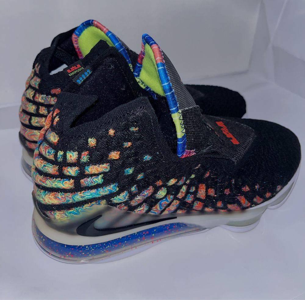 Кросівки Nike Lebron 17, нові