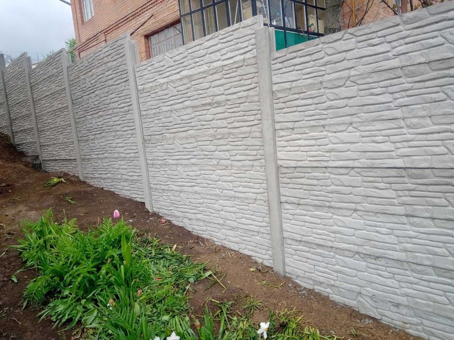 Бетонні огорожі Чернівці (єврозабор) від виробника