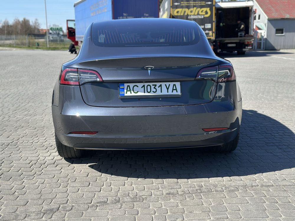 Tesla Model 3 2018 long Range 75