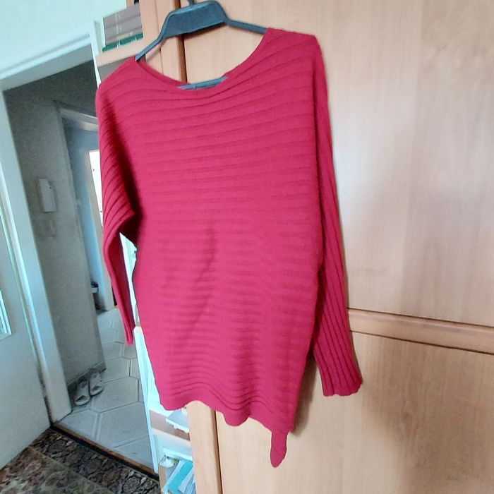 Duzy sweter damski ciemno bordowy