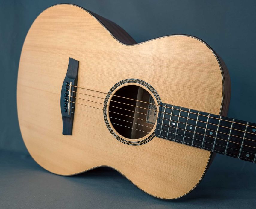 Nowa gitara akustyczna lutnicza Andrieja Kibin – A-style + futerał