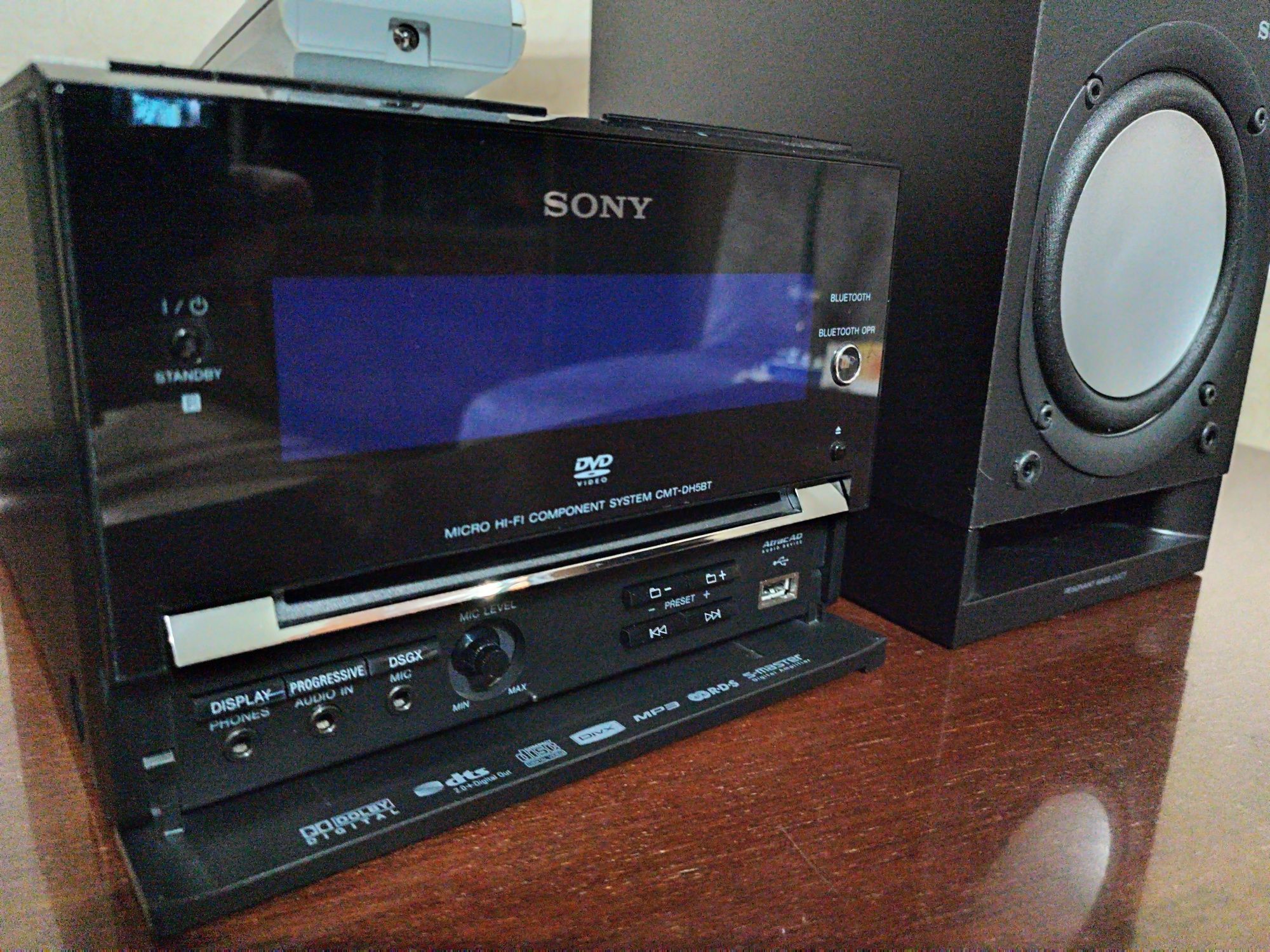 Sony CMT-DH5BT (Пульт,Bluetooth,DVD)