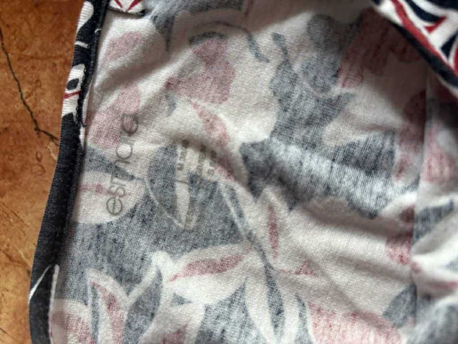 Długa sukienka w kwiatki Esmara