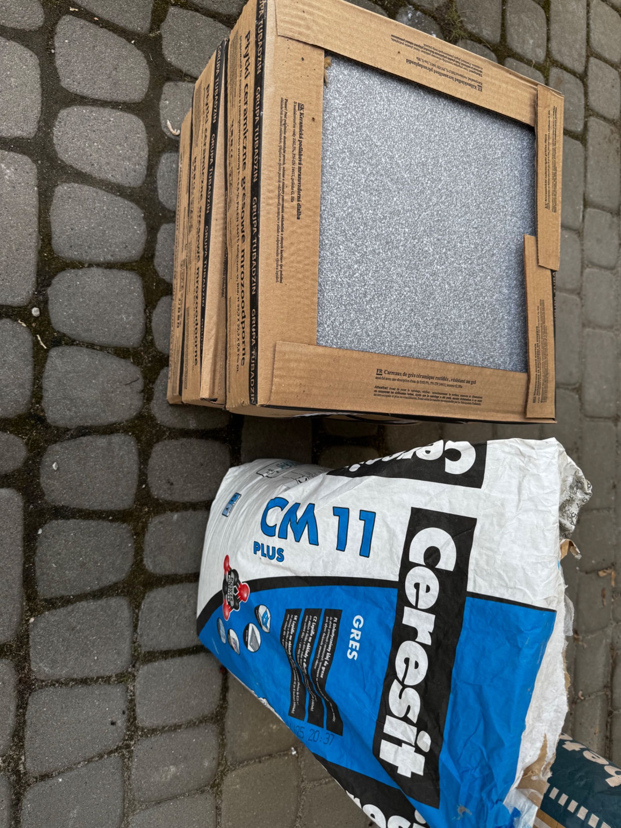 Gres Tubądzin Eterno Szary 33x33 - Nowy nierozpakowany - 3 paczki, 4m2