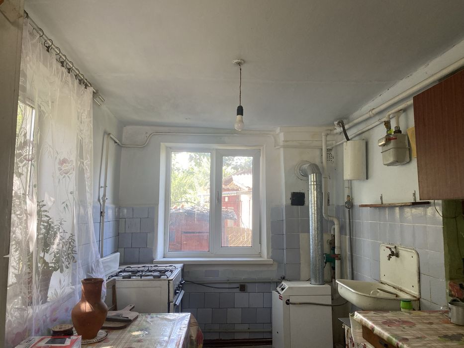 Грушевського, частина будинку