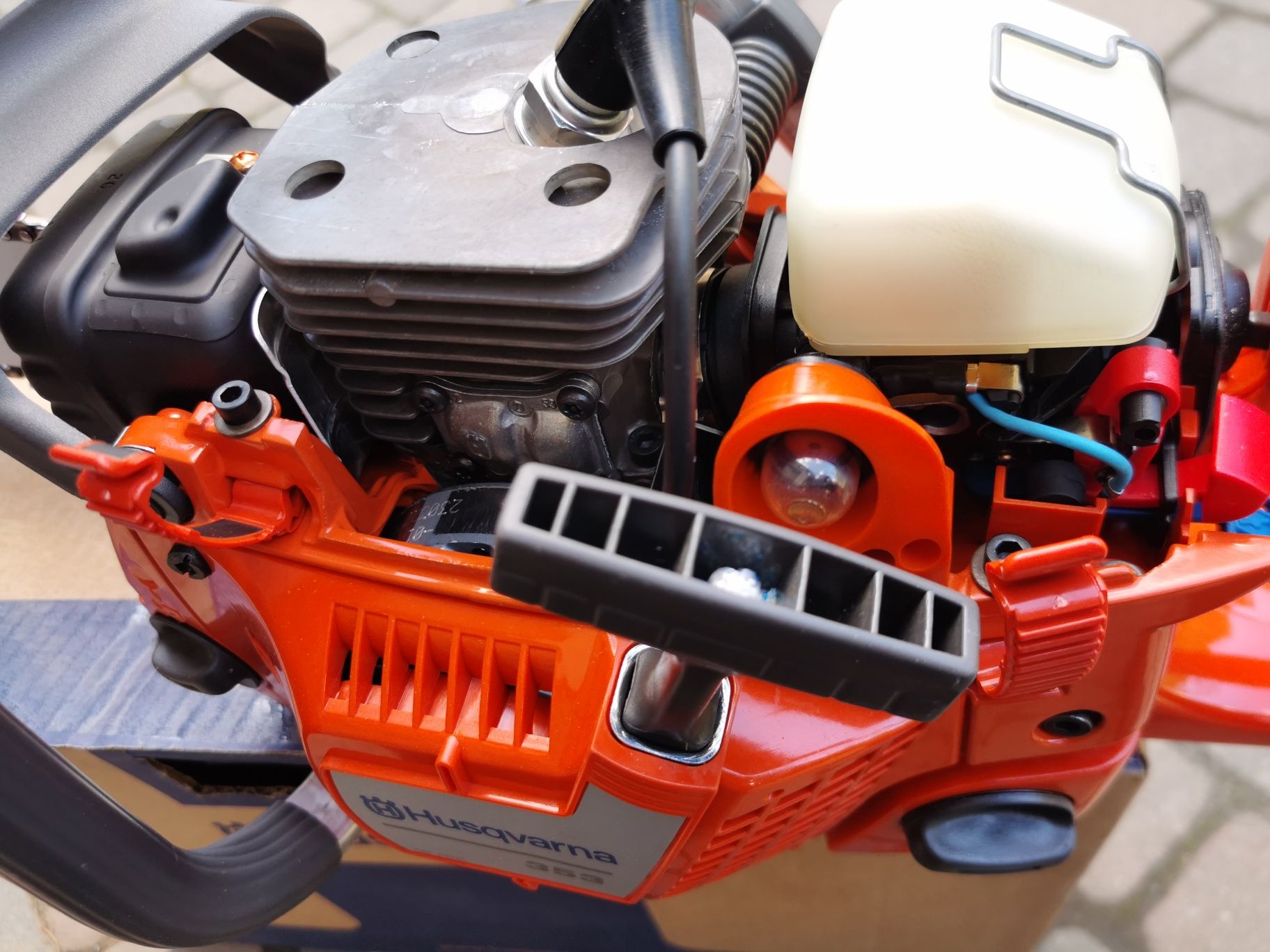 Piła pilarka spalinowa HUSQVARNA 353