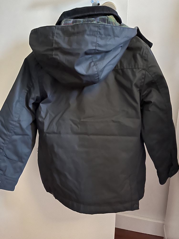 Parka Encerada com Capuz  6 - 7 anos