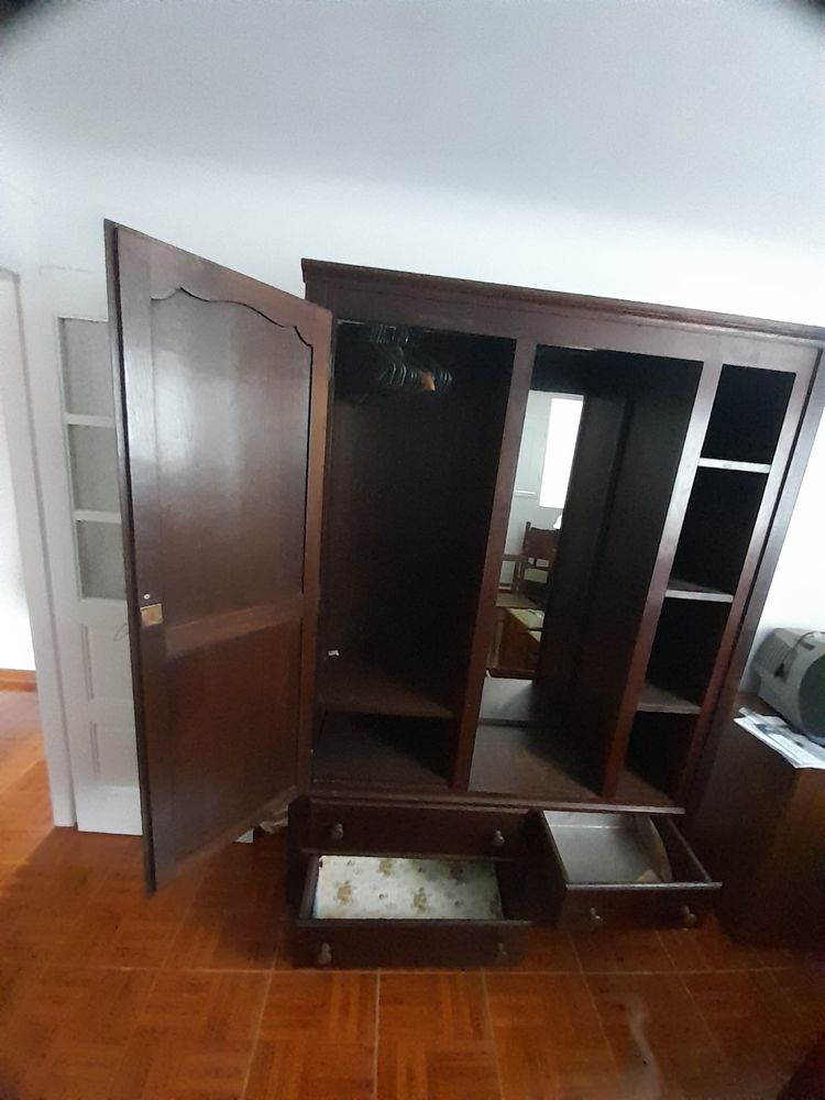 Vendo MOVEL SALA madeira maciça