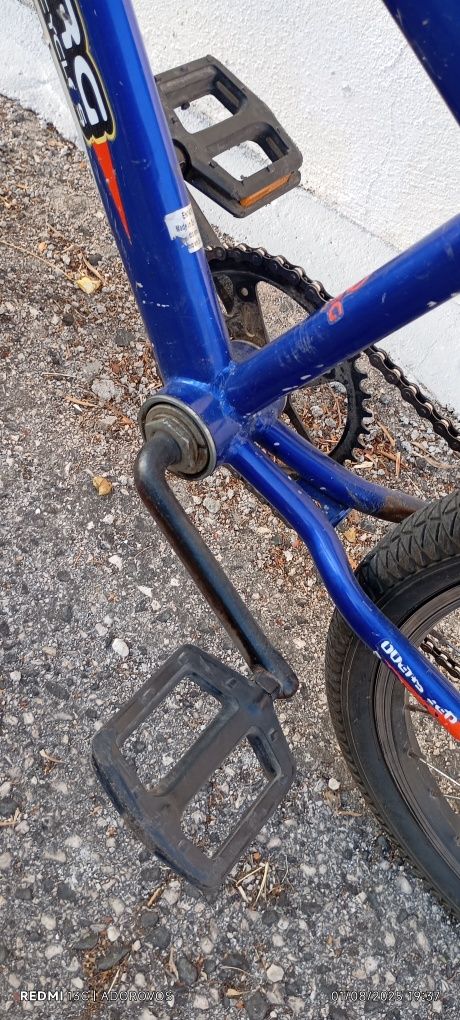 Bicicleta bmx com mudanças