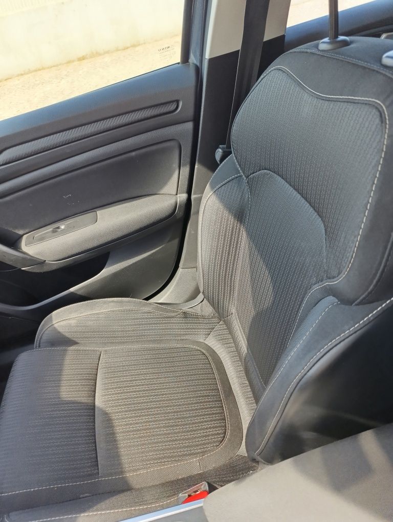 Renault Megane sport tourer