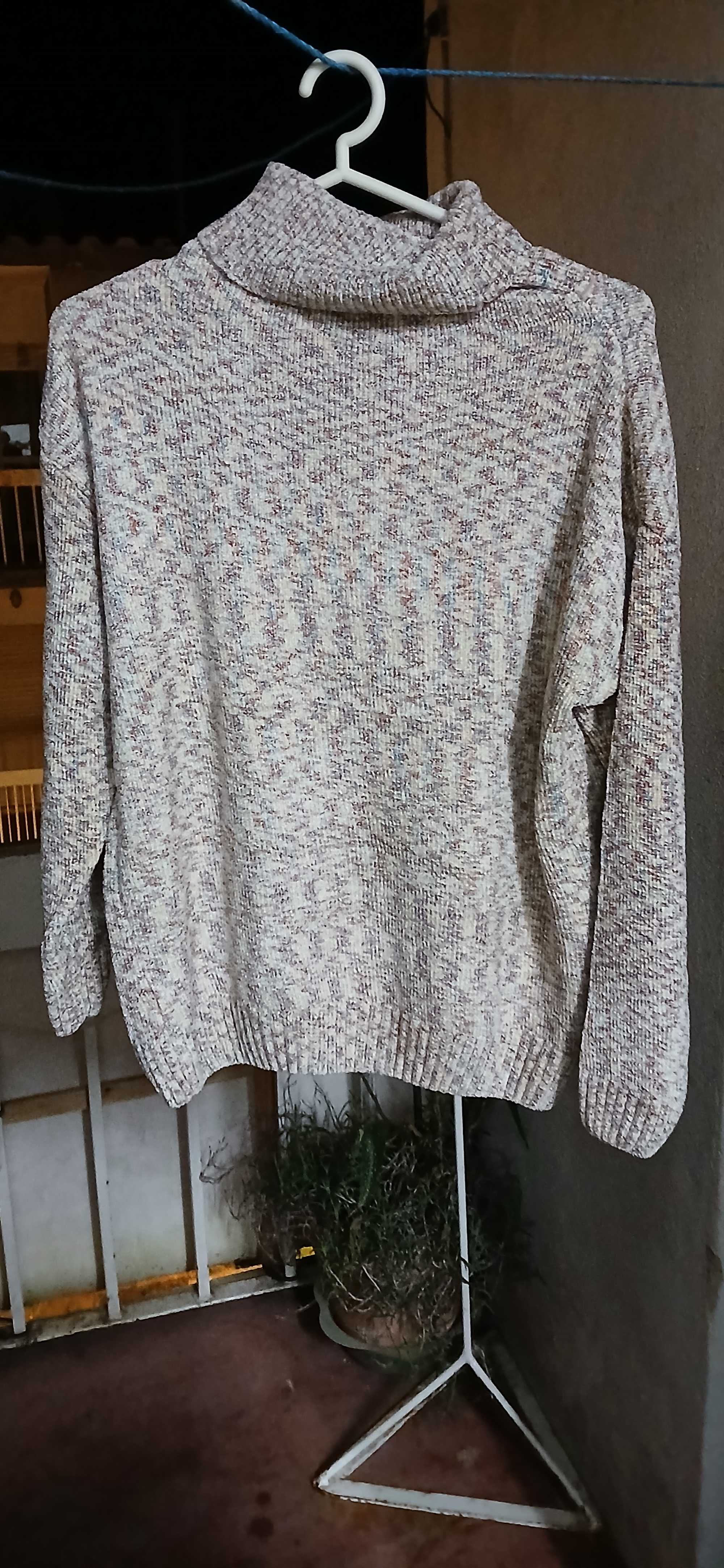 Camisola de gola alta de mulher