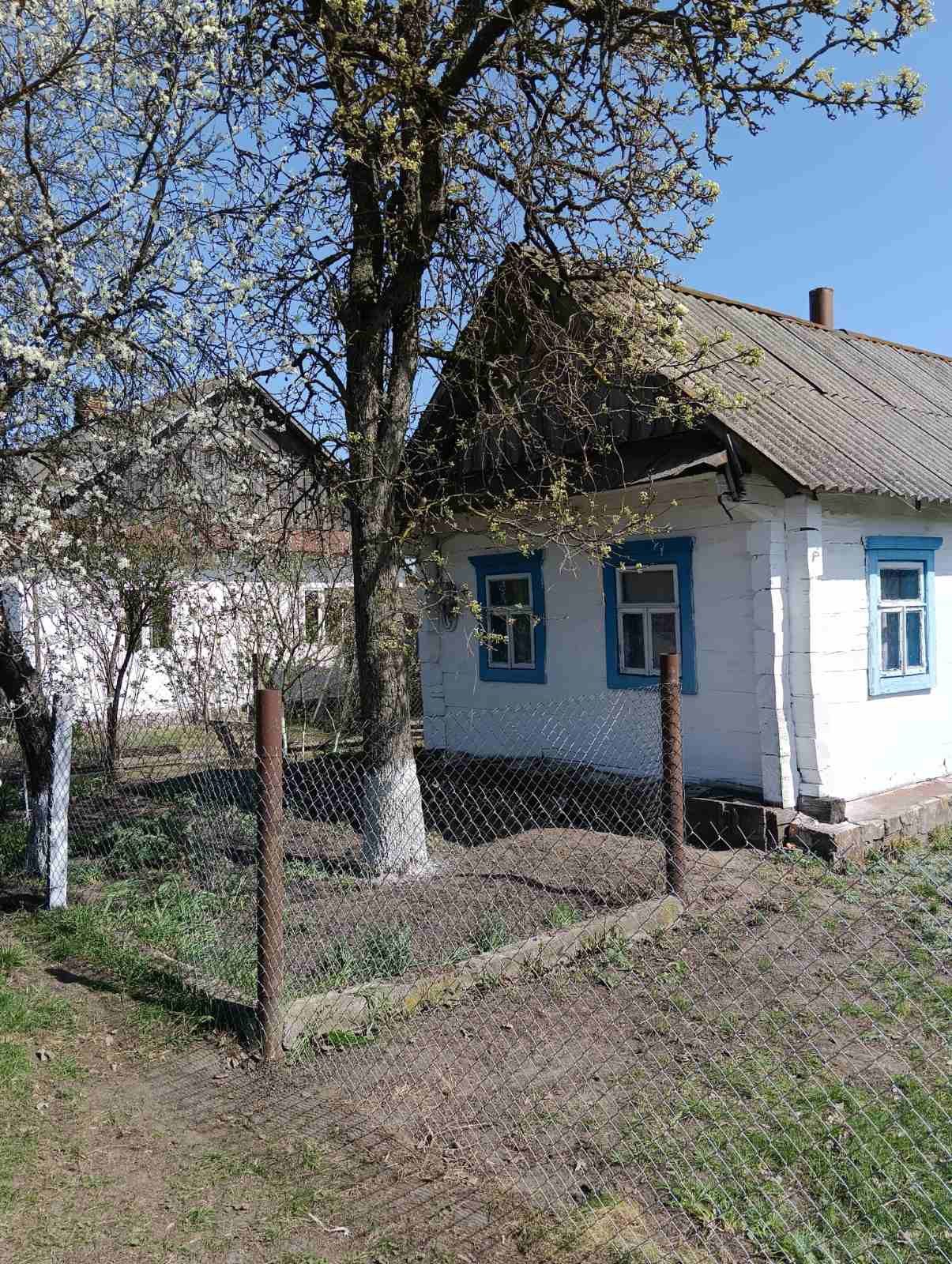 Продам земельну ділянку з житловим будинком Власники.