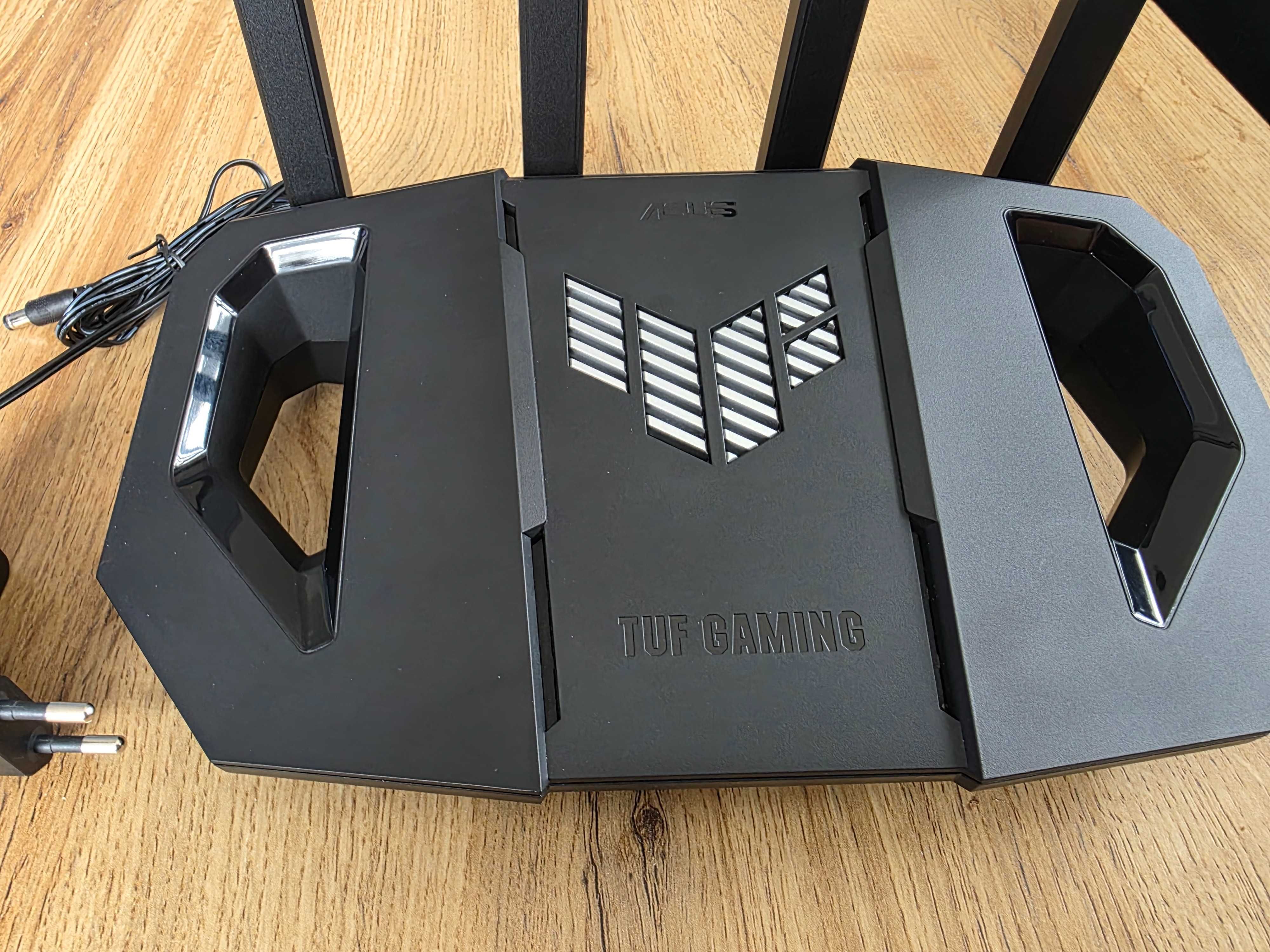 Router Asus TUF-BE3600 Wi-Fi 7