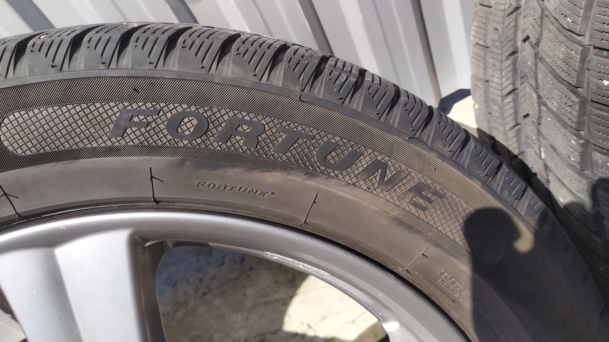 Диски R18 Колеса Гума Вольво XC70 продаж комплектом