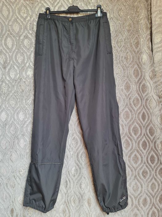 Spodnie sportowe Umbro czarne