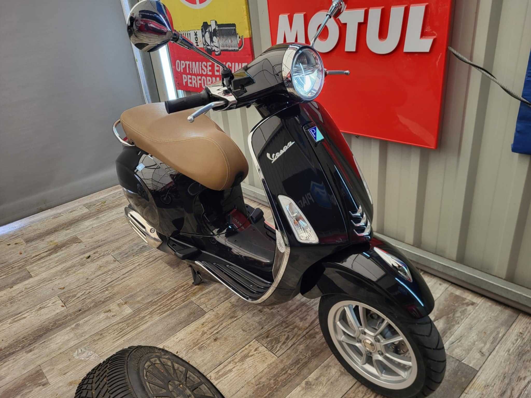 Vespa Piaggio Primavera 50ccm z Austrii RATY