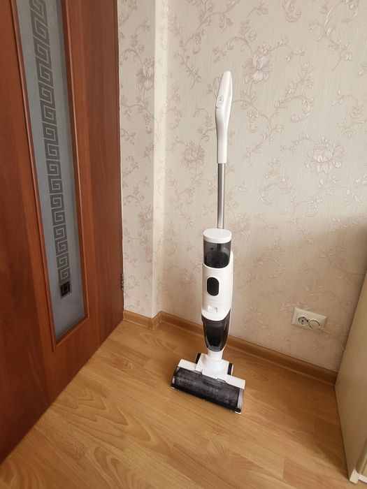 Пилосос для вологого та сухого прибирання Karsten