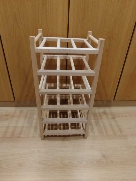 2 Garrafeiras IKEA HUTTEN 18 Garrafas