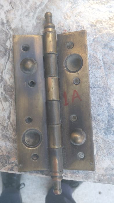 Vendo várias dobradiças