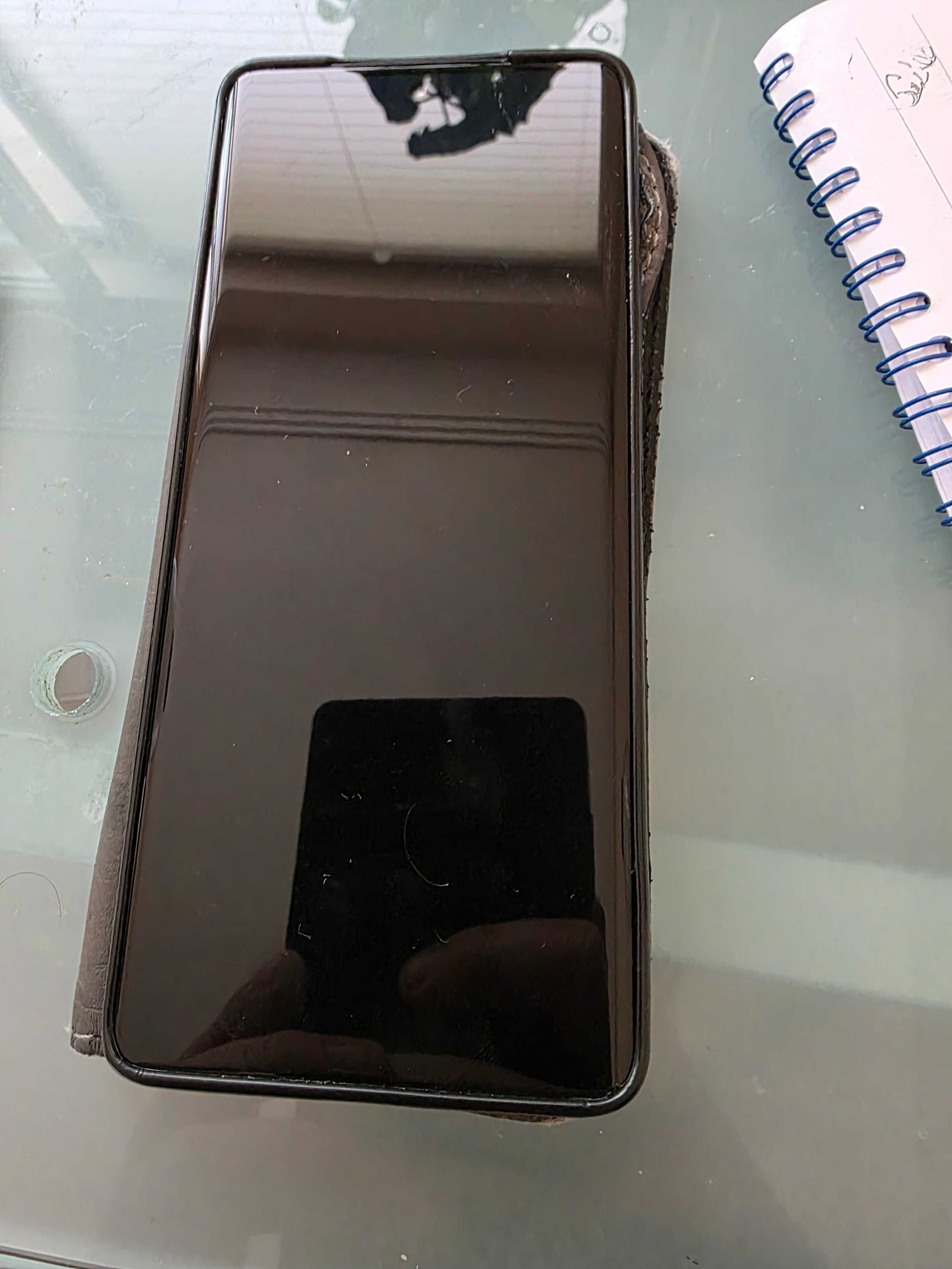 Motorola Edge 50 PRO jak nowa + pudełko + ładowarka + dwa etui