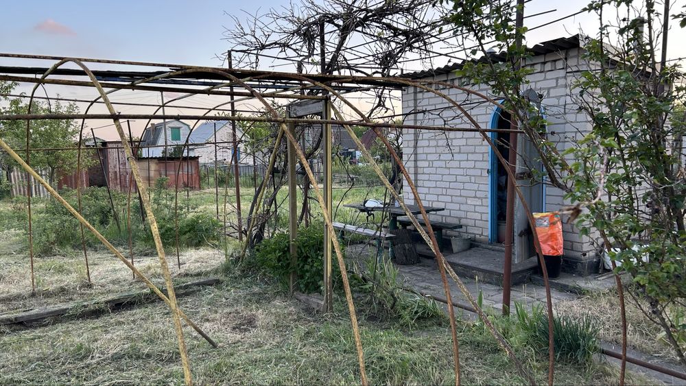 Продам дачу на Довгинцево Калініне