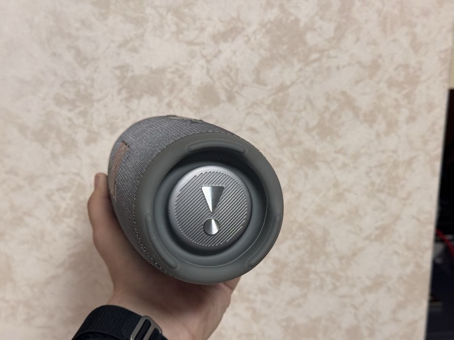 Продам JBL Charge 5 Grey Оригінал