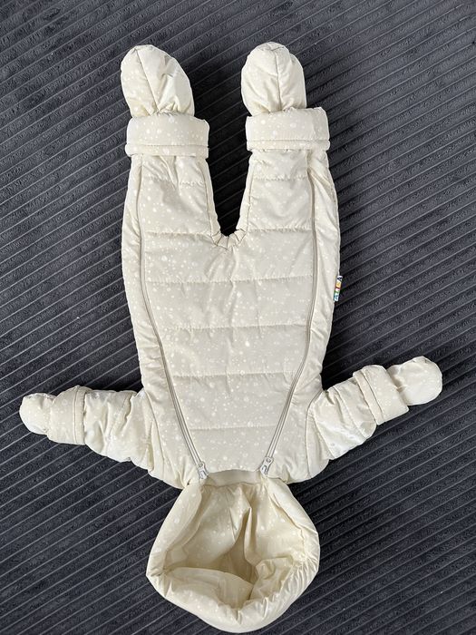 Два зимові дитячі комбінезони 68 розміру