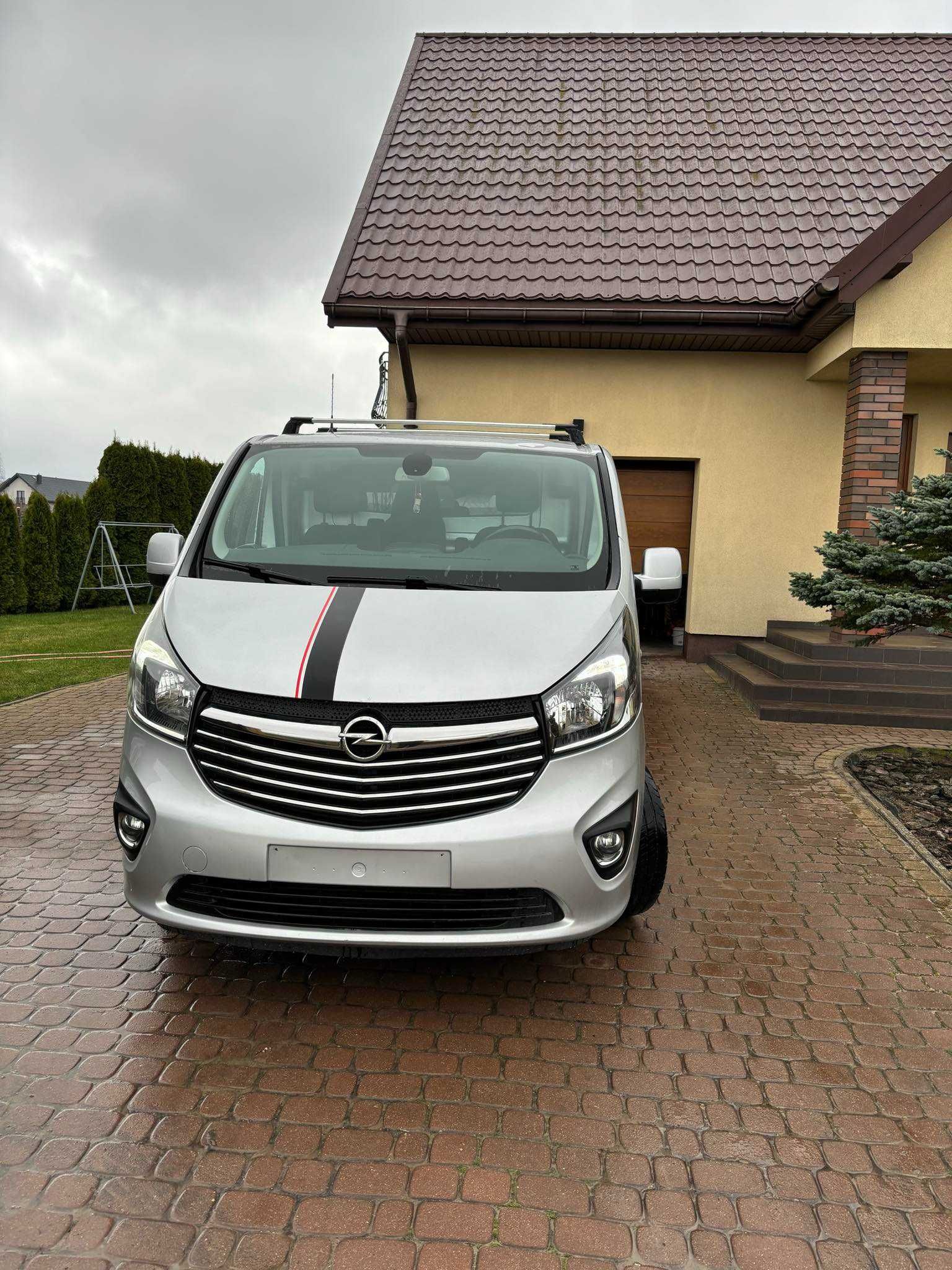 Opel Vivaro Bi Turbo L2H1