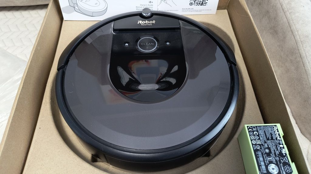 Робот-пилосос миючий iRobot Roomba combo i8 plus